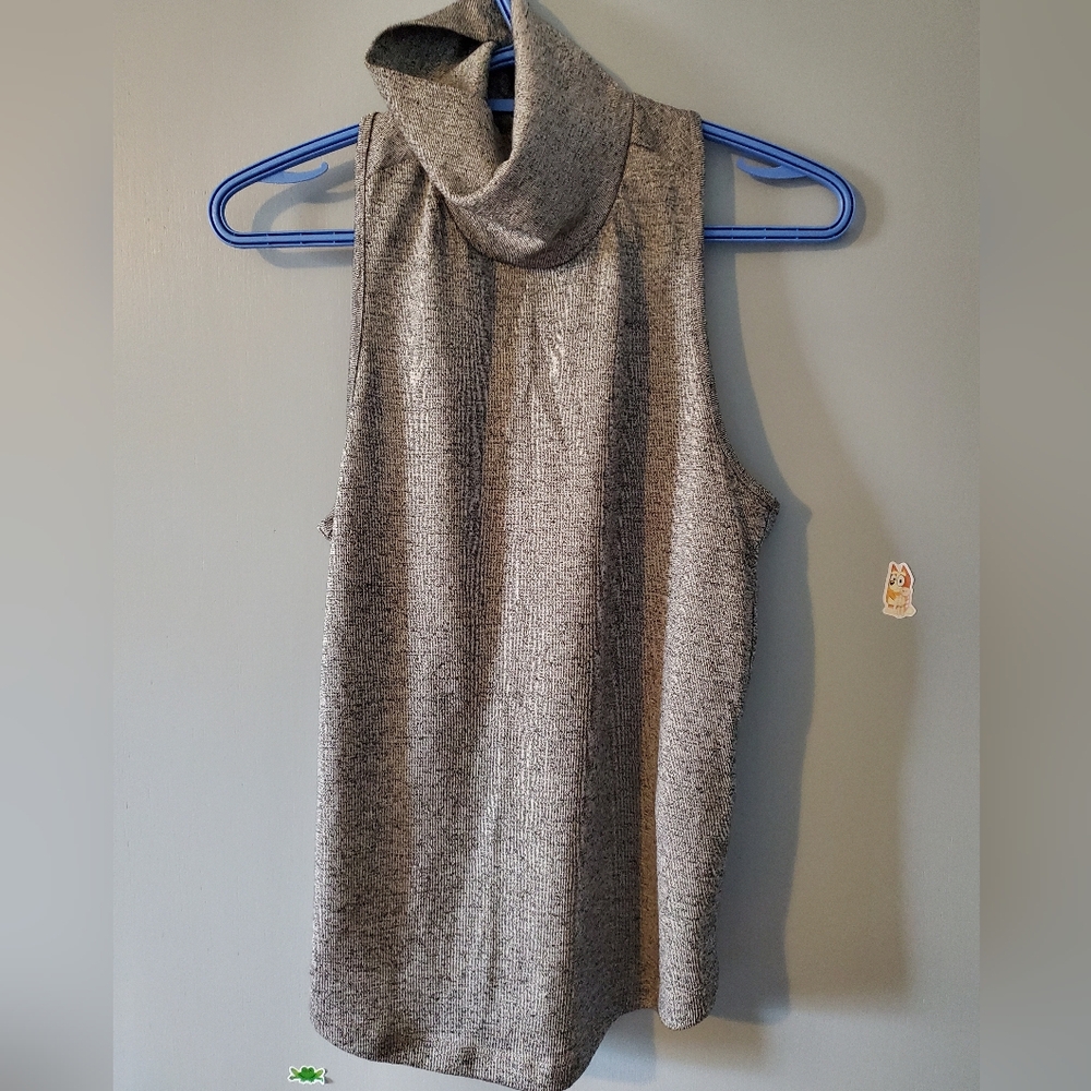 Noisy may Gray Cowl Neck Sleeveless Sweater